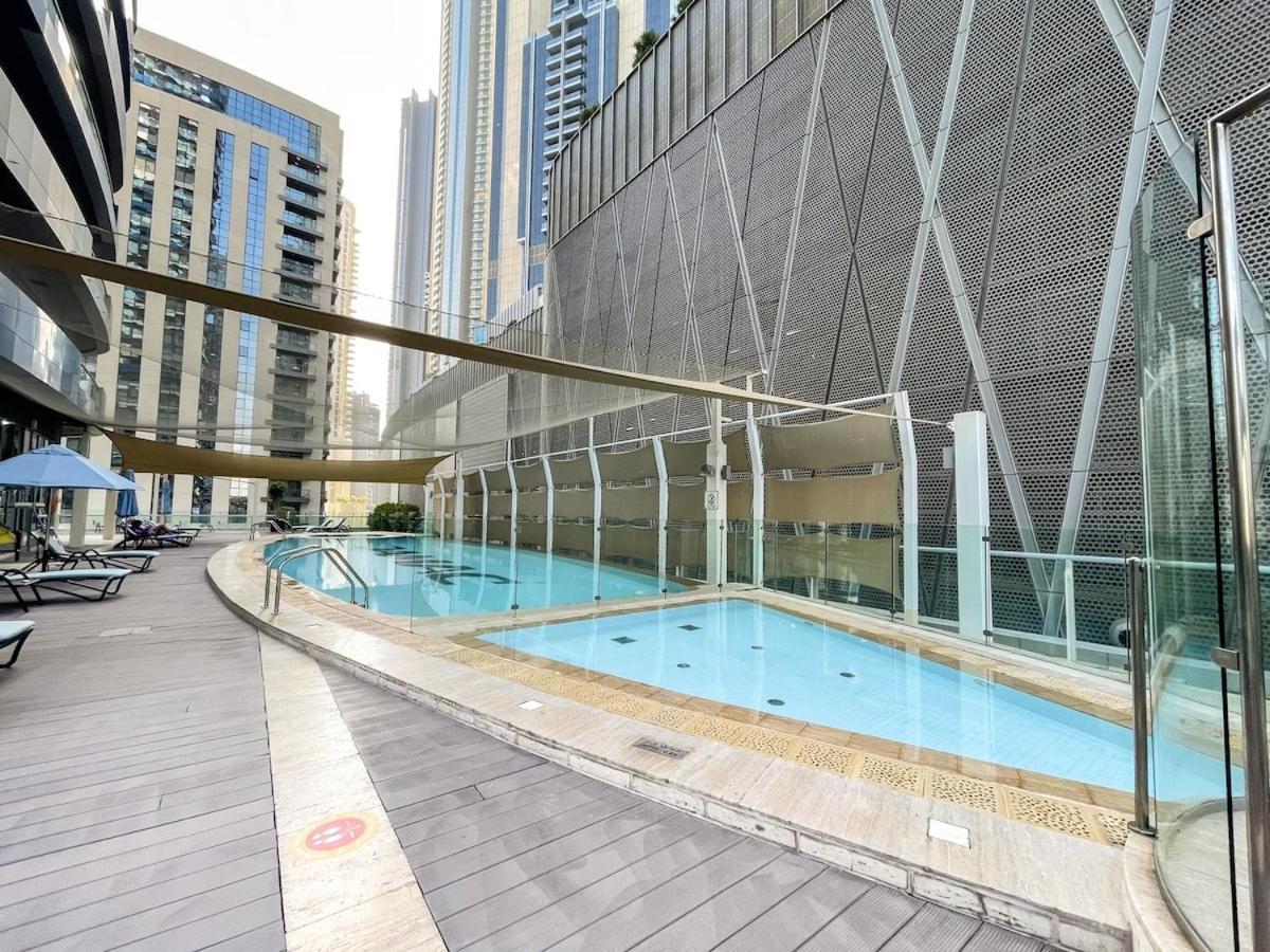 Elegant 1-bedroom For 2 At Downtown With Stunning Canal & Skyline Views * Dubai