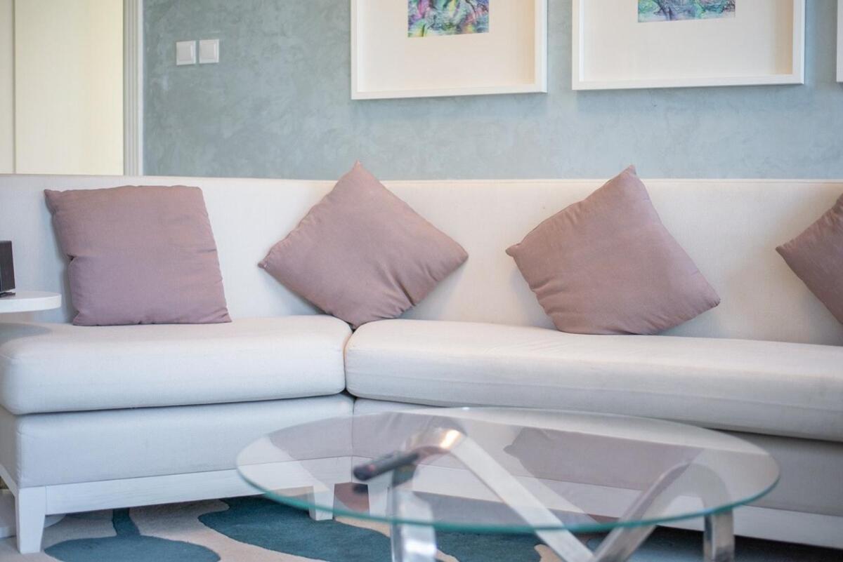 Apartment Elegant 1-bedroom For 2 At Downtown With Stunning Canal & Skyline Views *