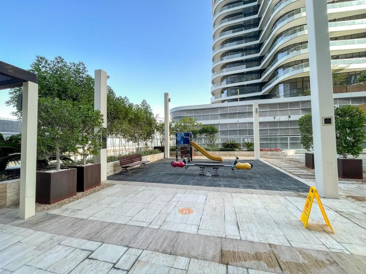 Elegant 1-bedroom For 2 At Downtown With Stunning Canal & Skyline Views Apartment