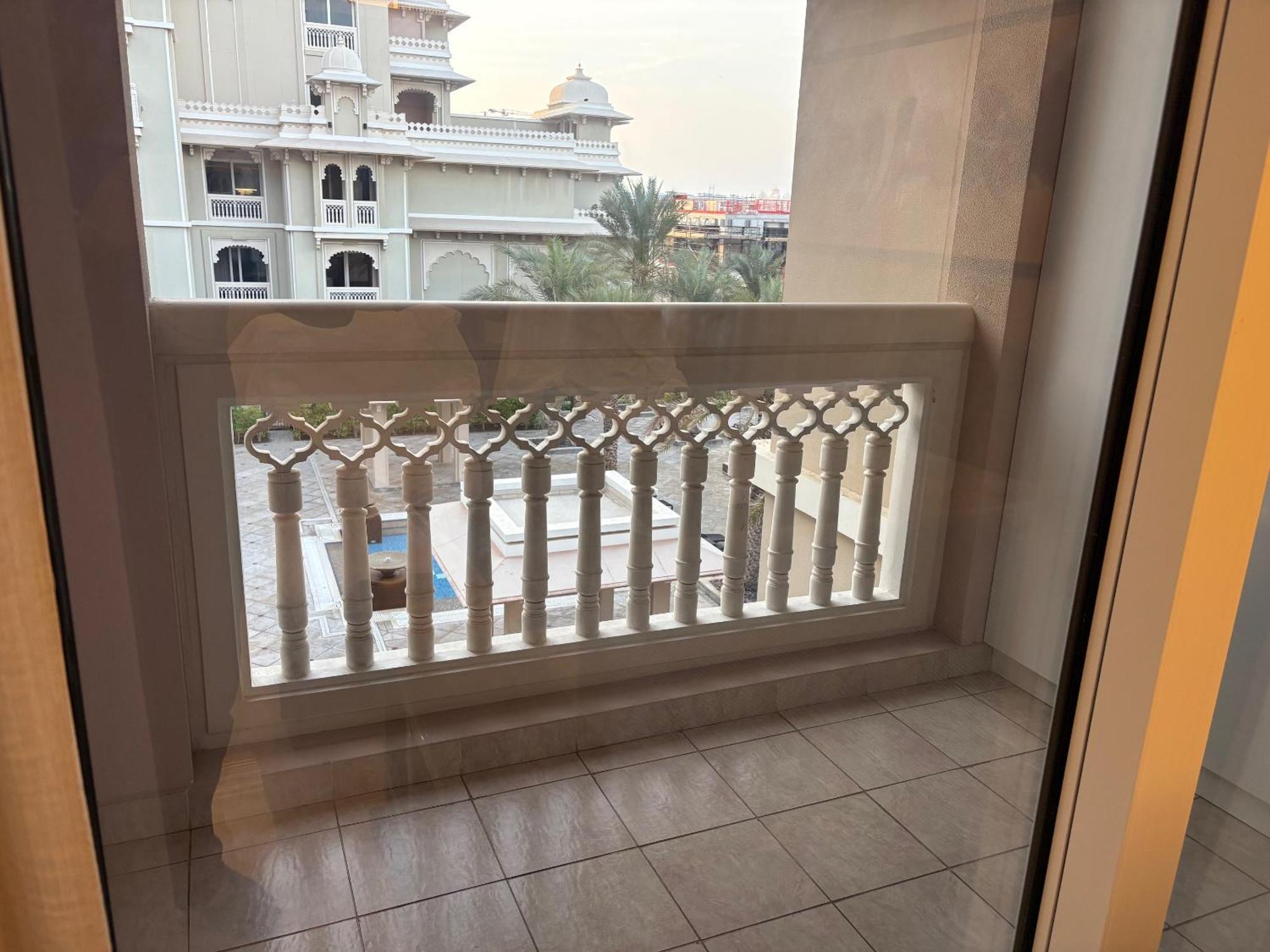 Grandeur Apartment *