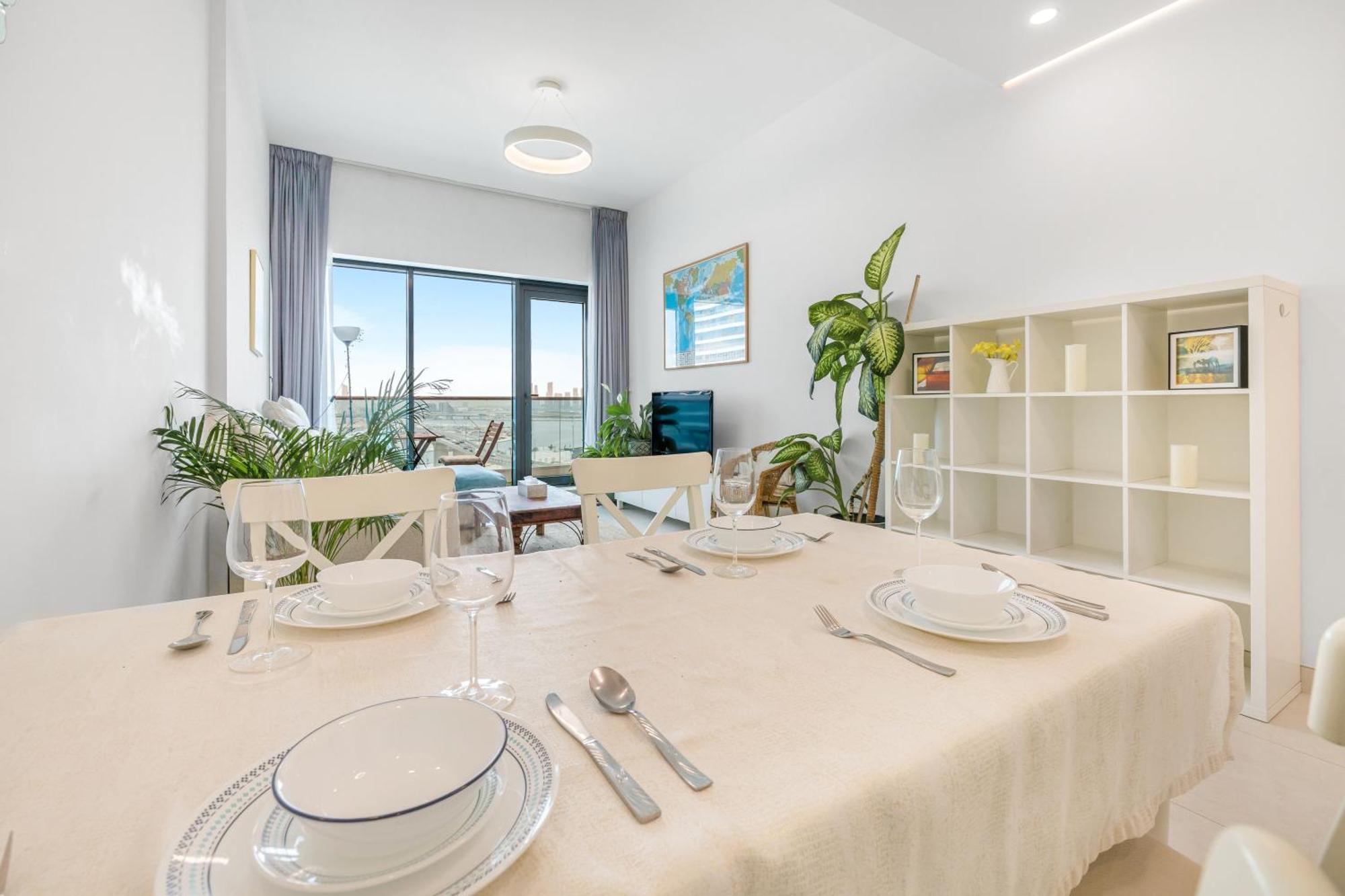 Lovely Modern 1br In The Bay Tower Next To Canal, 10min Drive To Burj Khalifa And Mall *