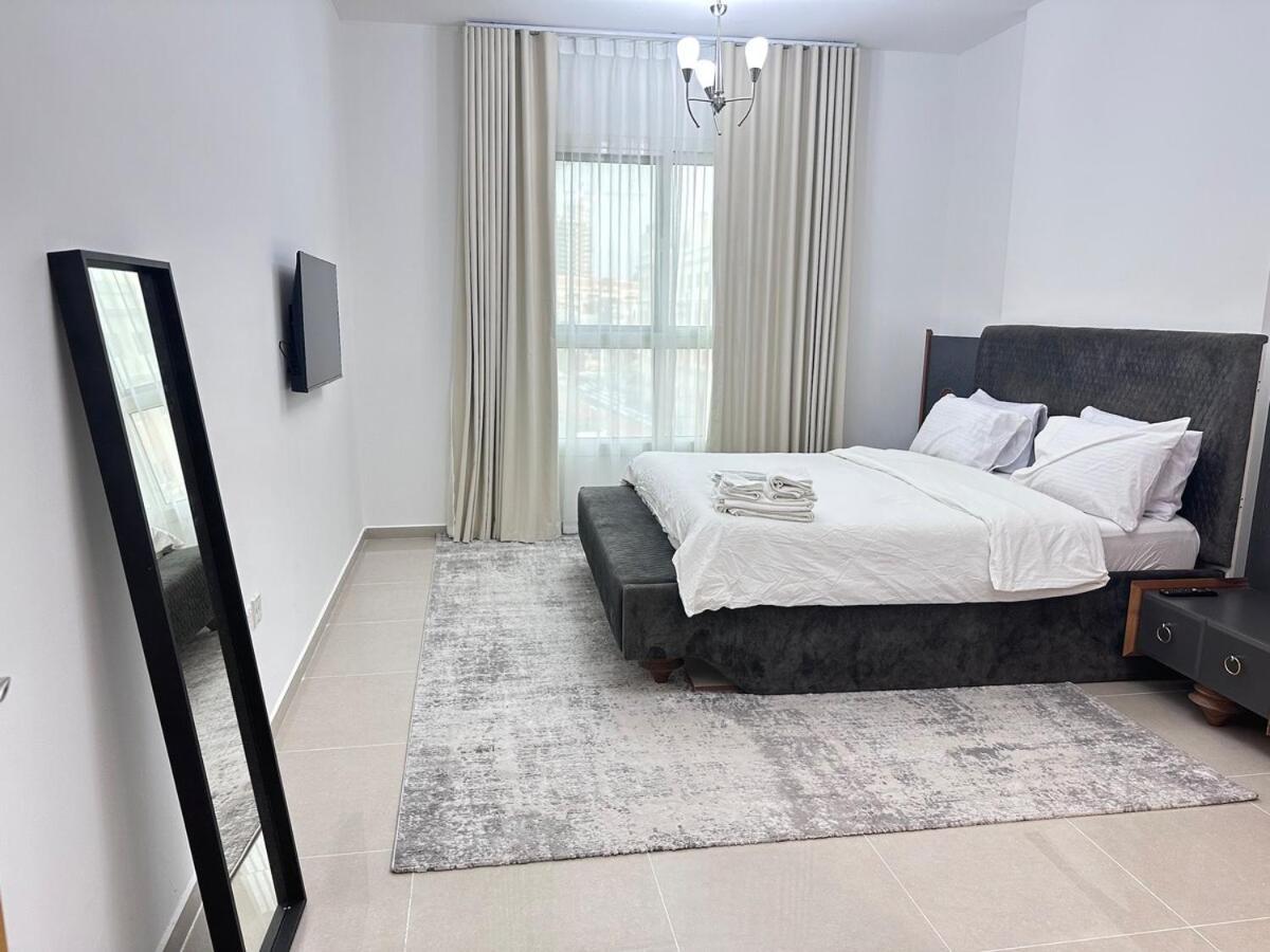 Apartment 1 Bedroom Jvc *