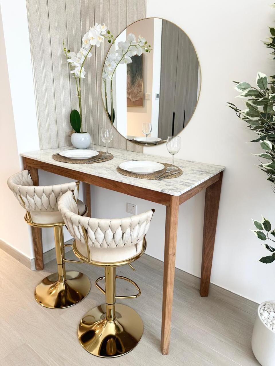 Apartment Charming For Rent *
