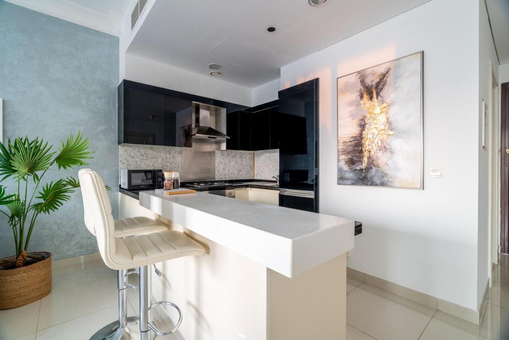 Guestready - Peaceful Skyline At Signature Tower Apartment