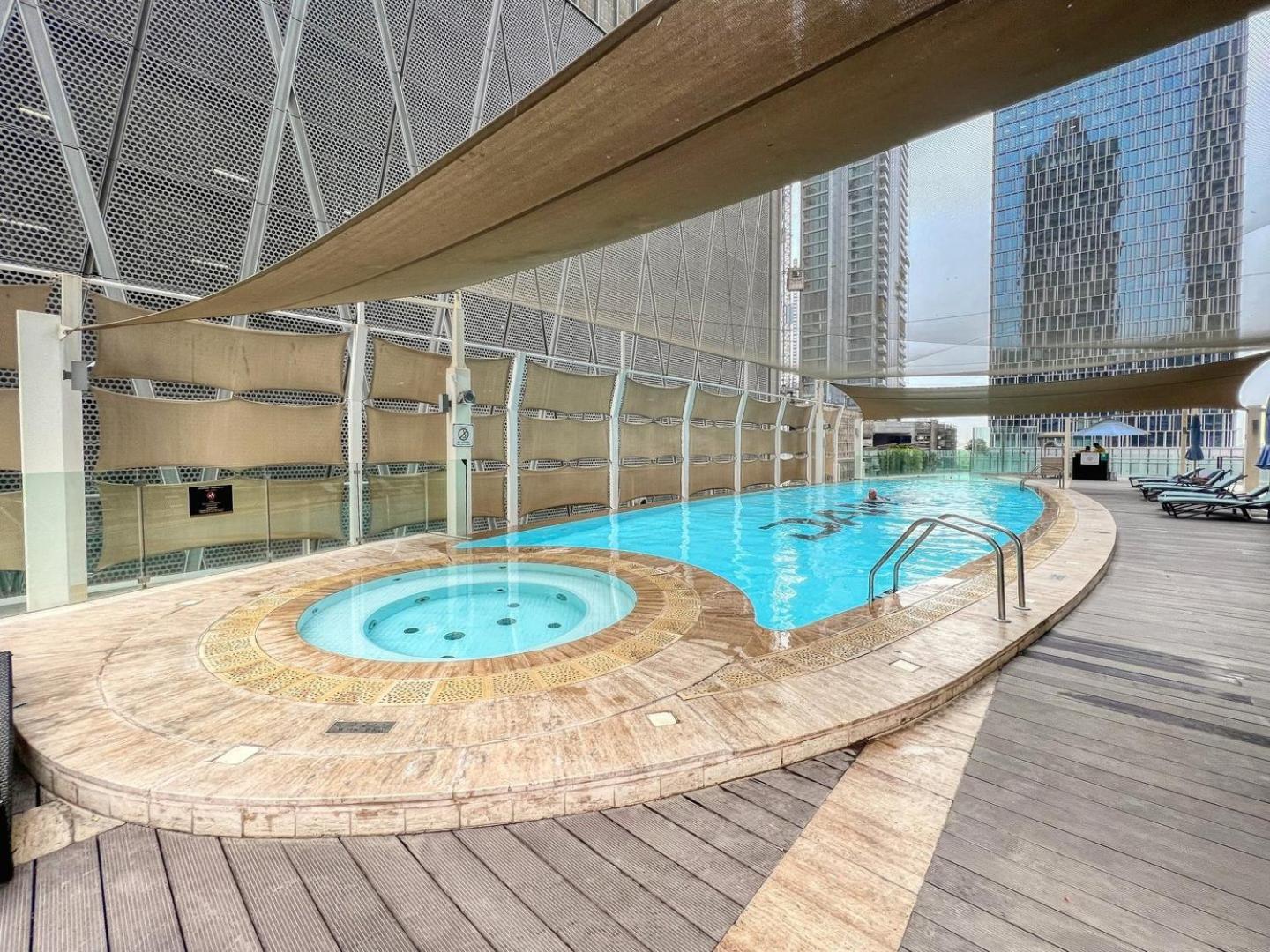 Guestready - Peaceful Skyline At Signature Tower Apartment *