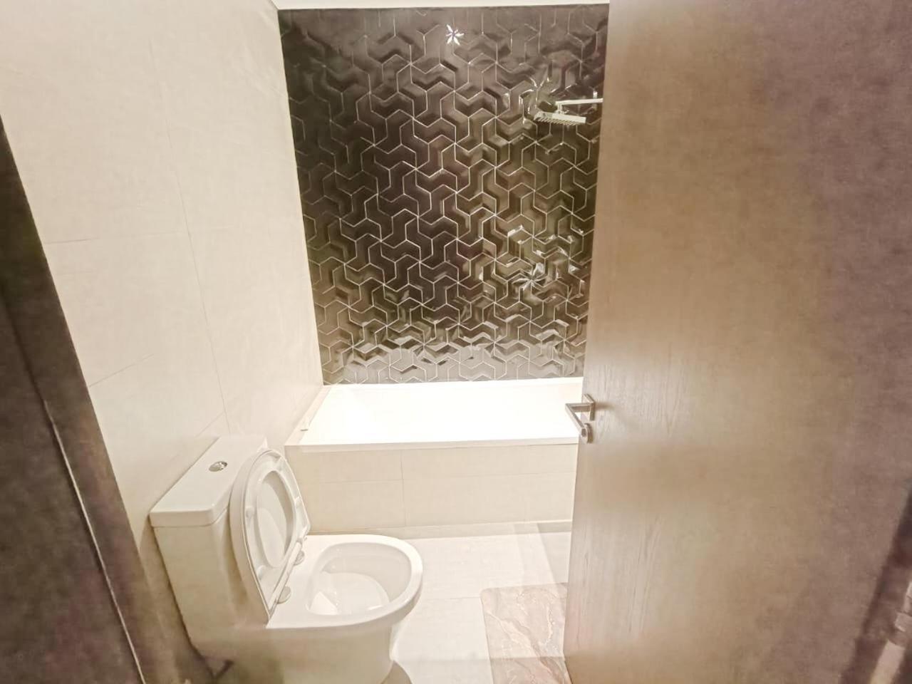 Apartment Sleek & Modern In Business Bay Dubai