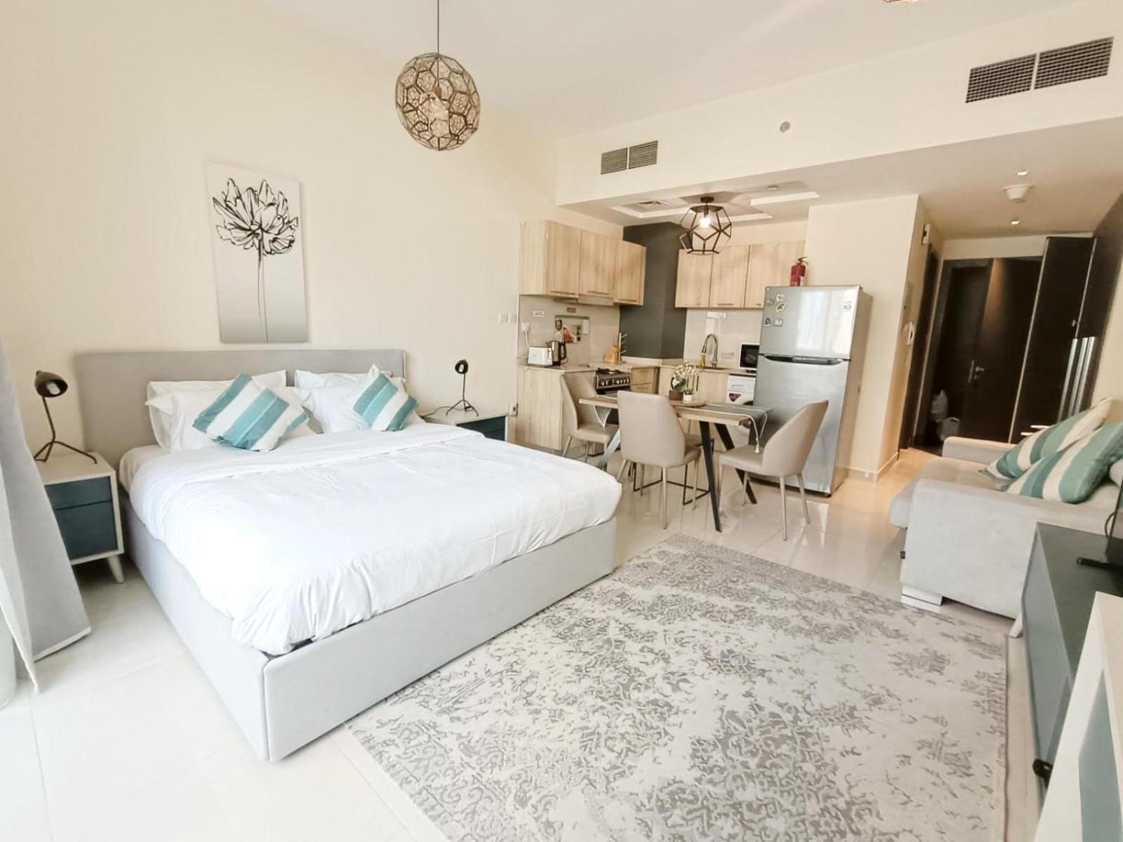 Sleek & Modern In Business Bay
