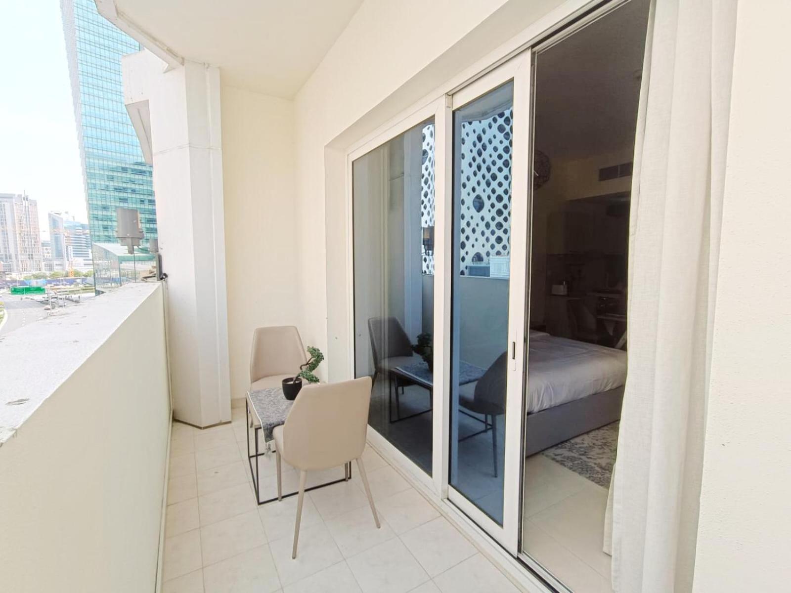 Apartment Sleek & Modern In Business Bay *