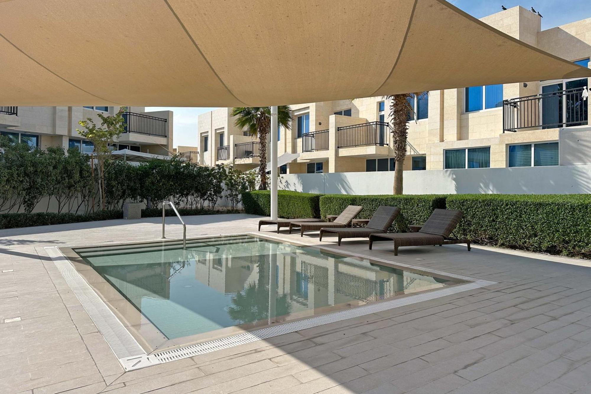 Villa Modern Private & Secure Damac Hills 2 Dubai
