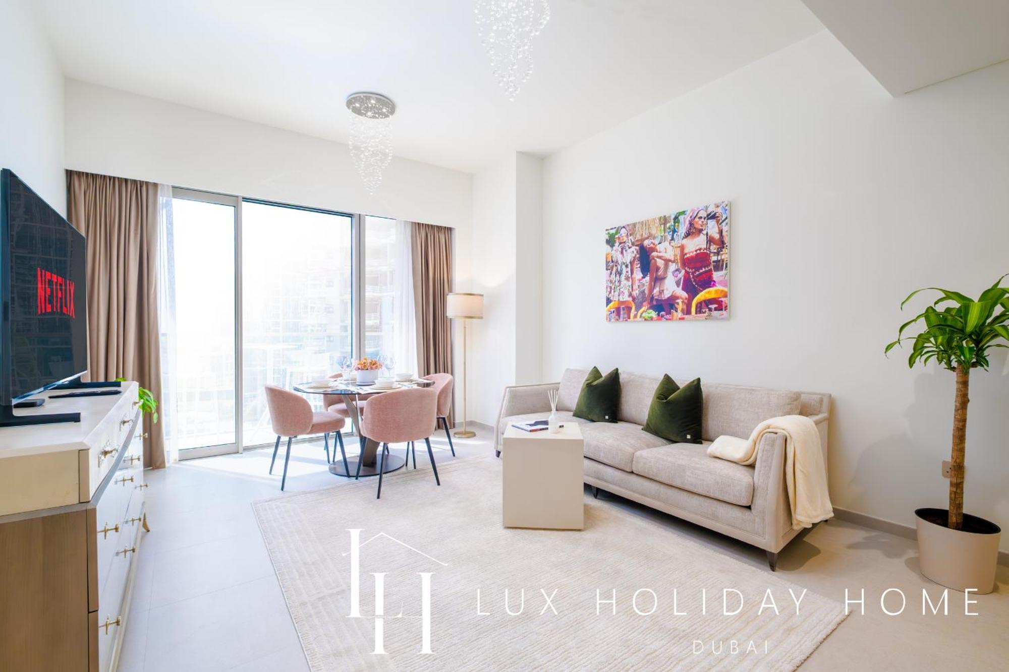 Lux The Grande Signature Skyline 2