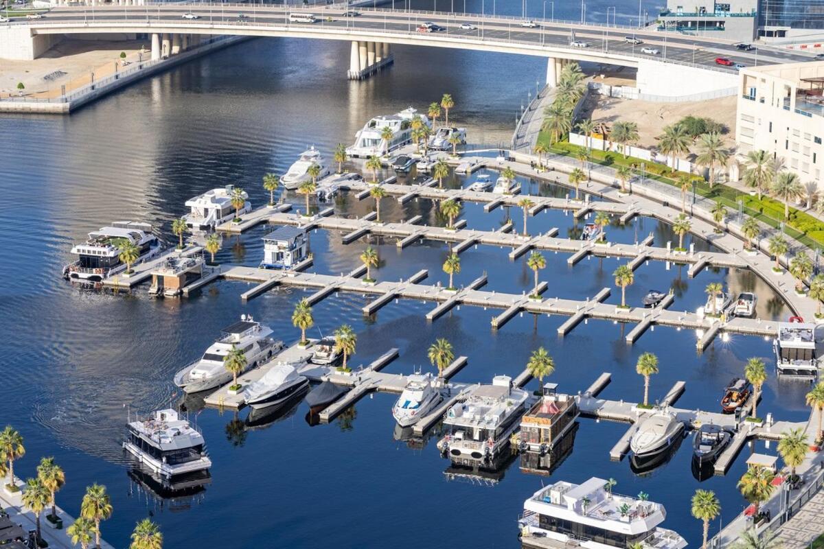 Waves - Tranquil Waterfront Living 2b Retreat With Balcony Dubai