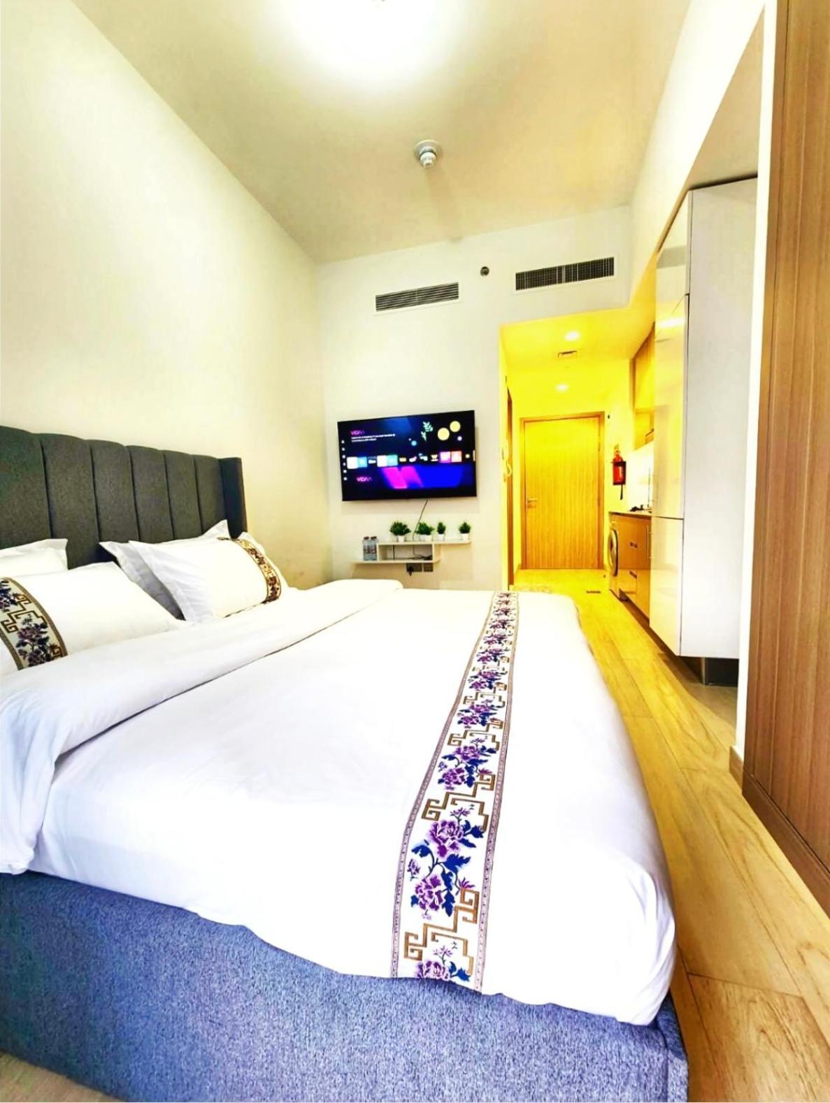 Azizi Rivieira Meydan, Luxury With Burjkhalifa And Pool Views