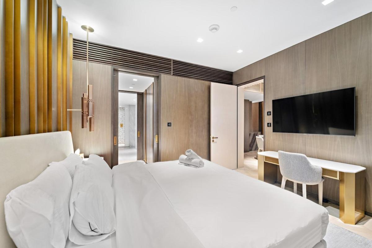 Apartment The Five Residences Are Expertly Designed And Exquisitely Furnished *