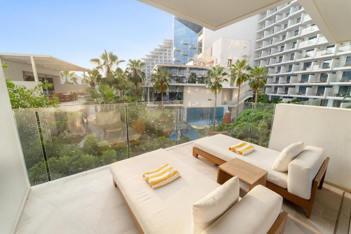 Apartment The Five Residences Are Expertly Designed And Exquisitely Furnished *