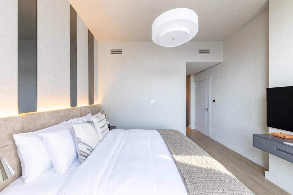 Apartment Luxury 4br Prime Downtown Dubai