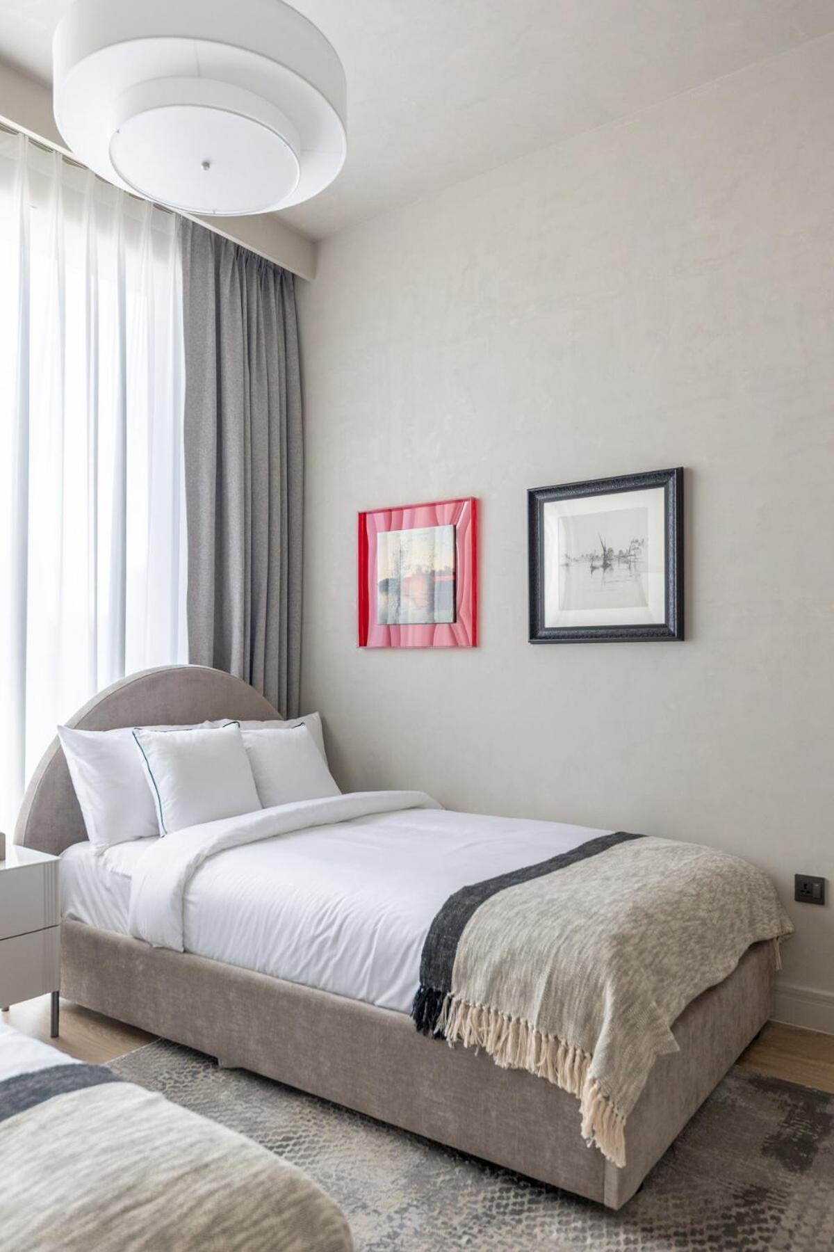 Luxury 4br Prime Downtown Apartment *