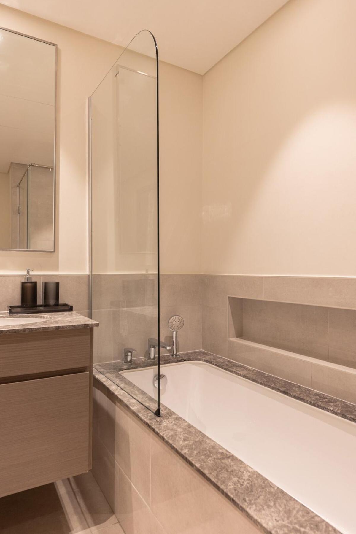 Luxury 4br Prime Downtown * Dubai