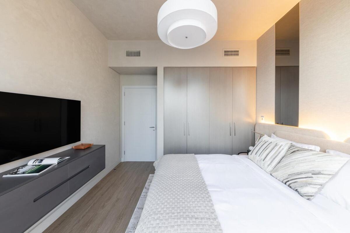 Luxury 4br Prime Downtown * Dubai