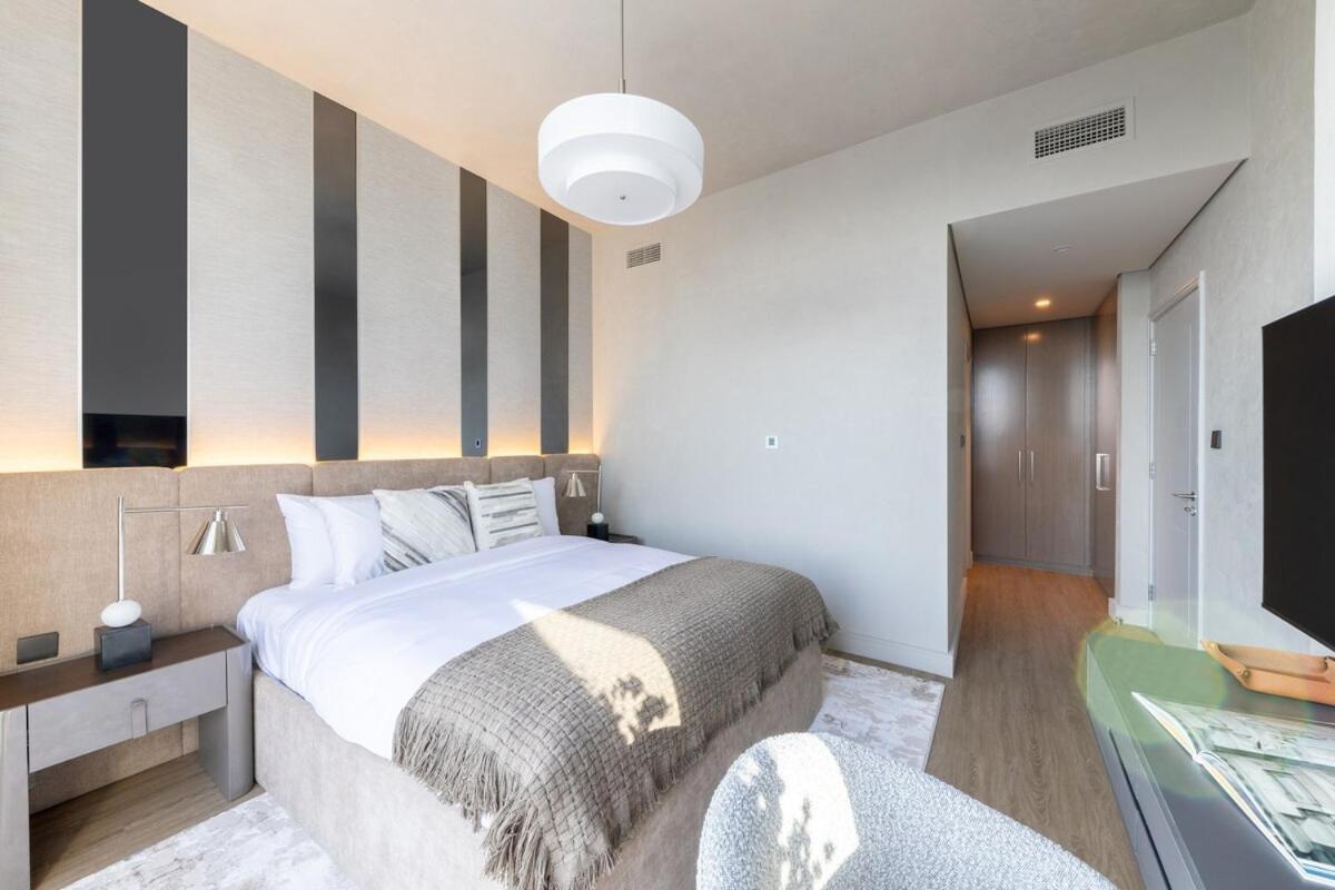 Luxury 4br Prime Downtown Apartment *