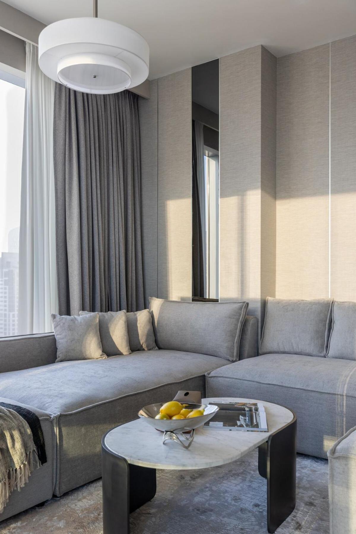 Luxury 4br Prime Downtown Apartment *
