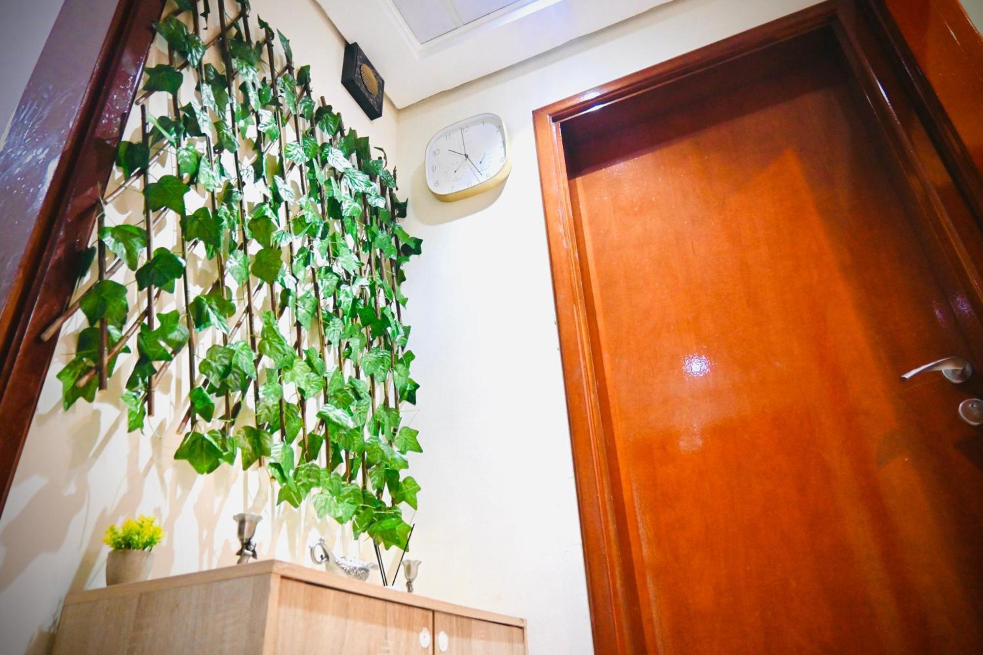2 Bedroom Near To Marina Yachts And Apartment Dubai