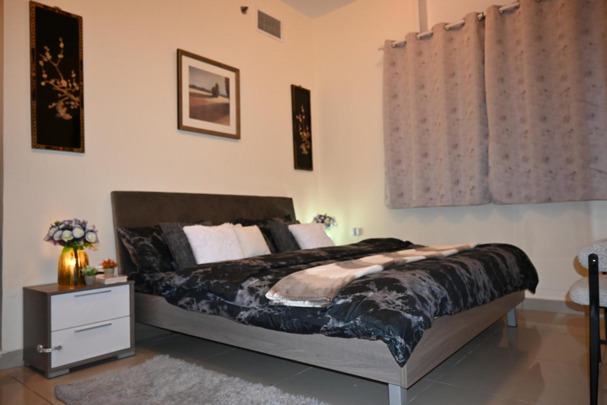 2 Bedroom Near To Marina Yachts And Dubai