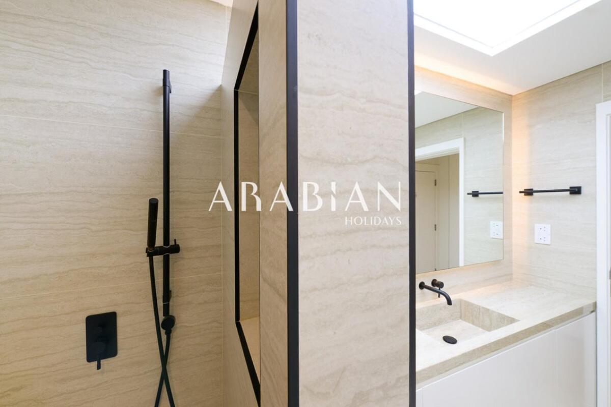 Unique 1 Bedroom In Palm Jumeirah Apartment *