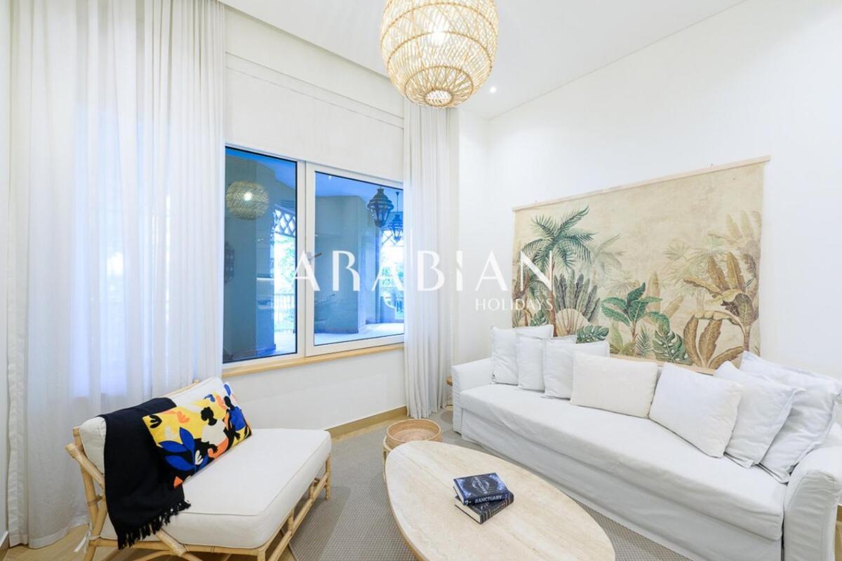 Unique 1 Bedroom In Palm Jumeirah Apartment *