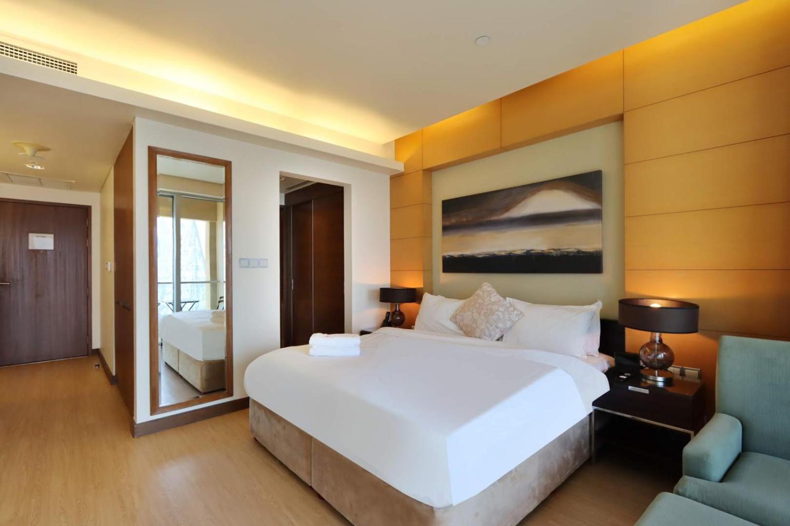Livbnb-exquisite In Address Mall Apartment Dubai