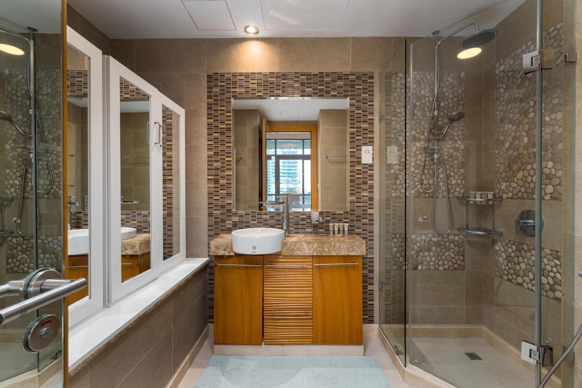 Iris Blue, Marina - Mint Apartment Dubai