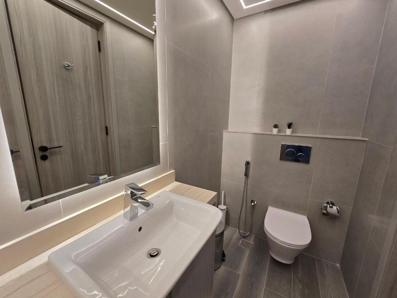 Concept 7 Chic New With Balcony & Amenities Managed By Sunnyhomes Apartment Dubai