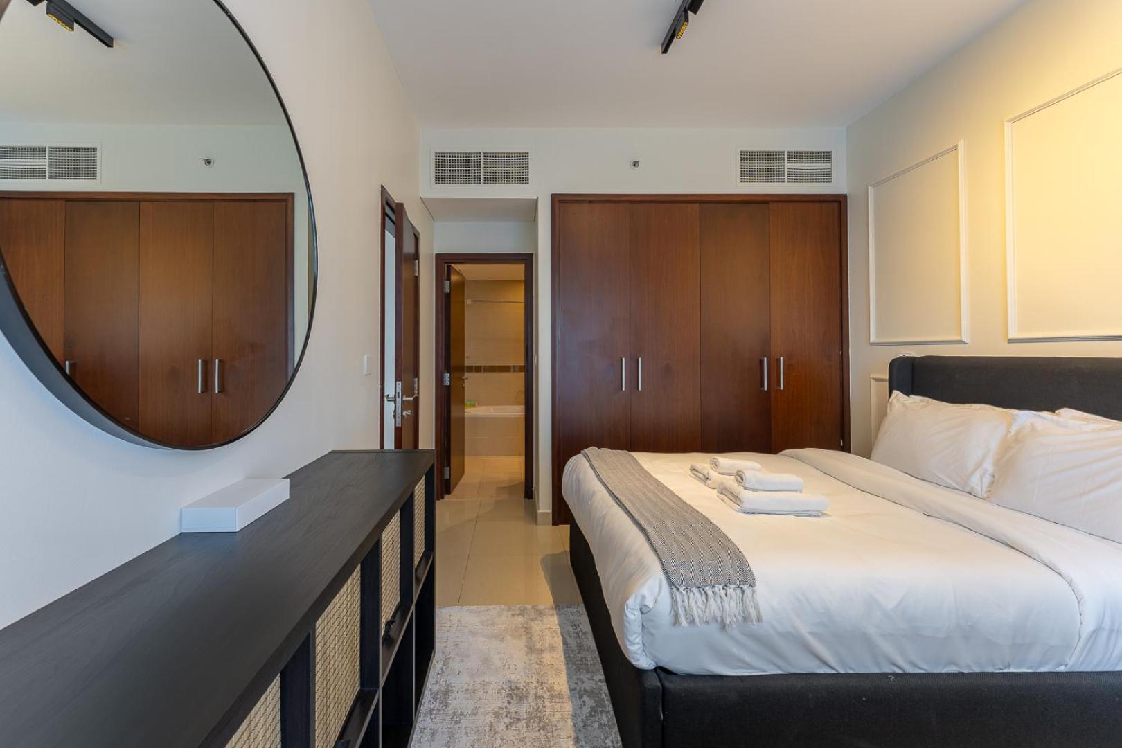 1br With Downtown Fountain Views