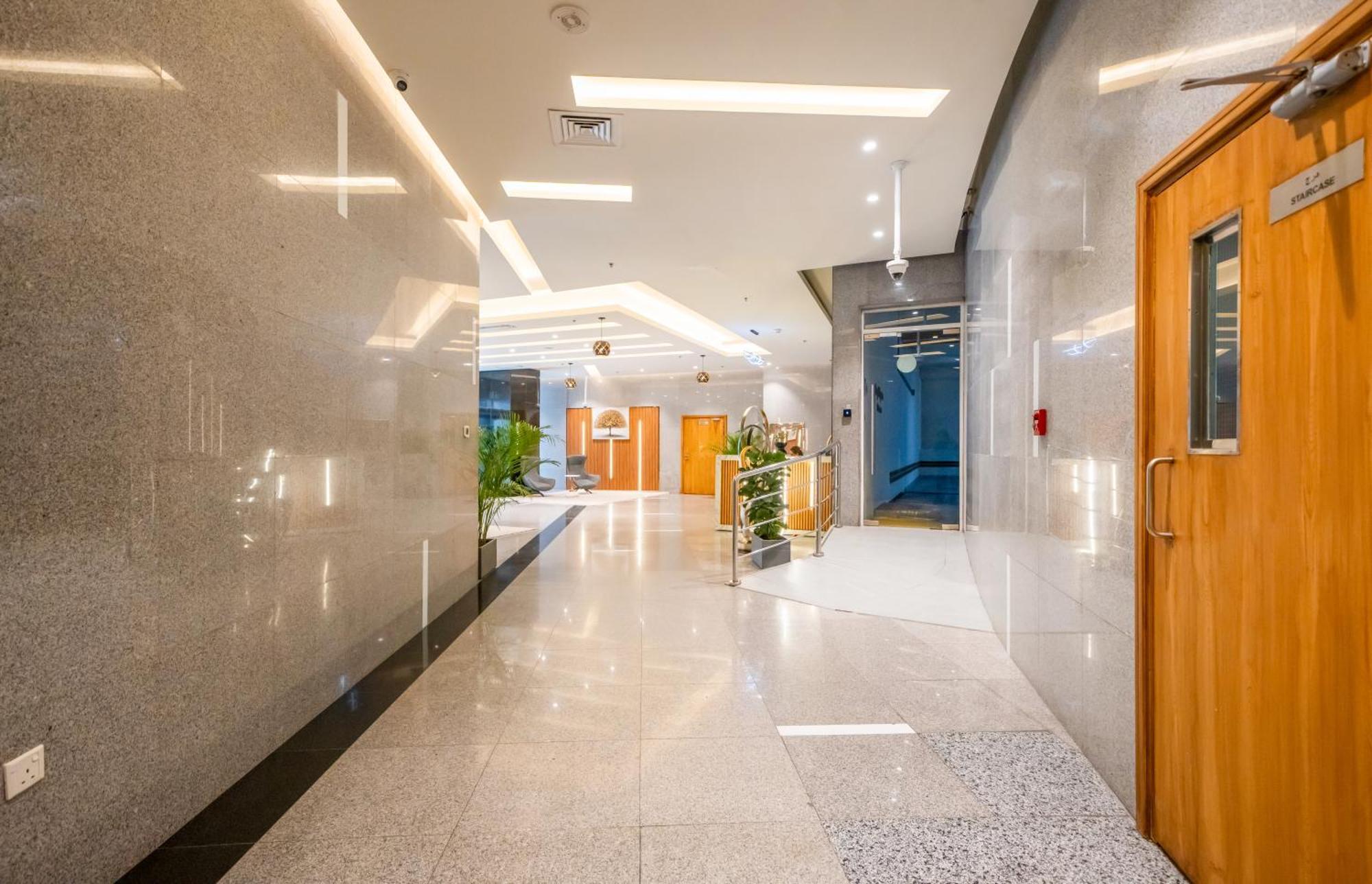 Elegant Downtown 4min Walk To Burj Khalifa Apartment *