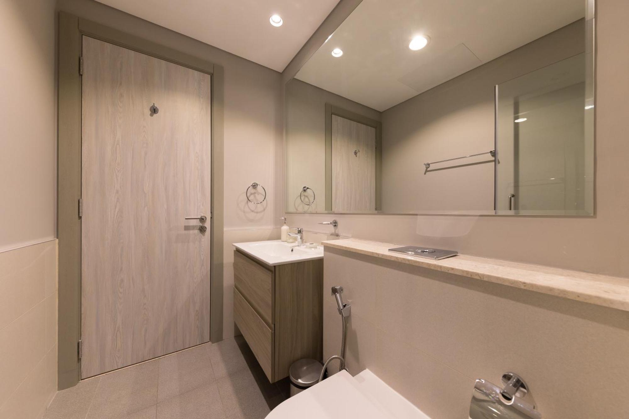 Relaxing 1br Escape, Scenic Pool View Zada Tower - 6ab22 Apartment Dubai