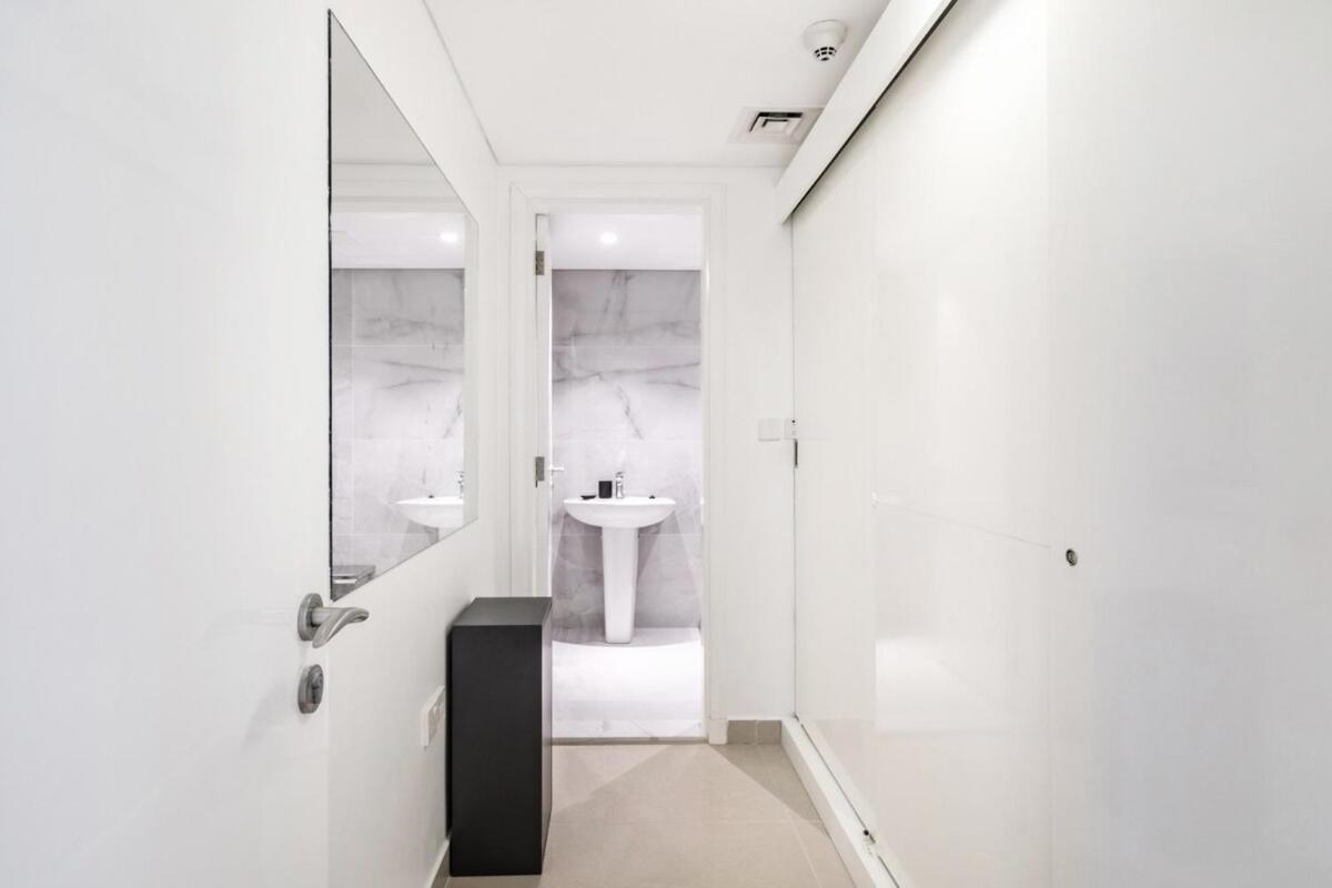 Apartment Luxury 2Br Stay In Difc, Steps To Gate Avenue And Dubai Mall *
