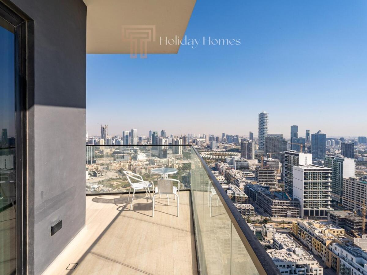 With Private Pool, Spacious Living *