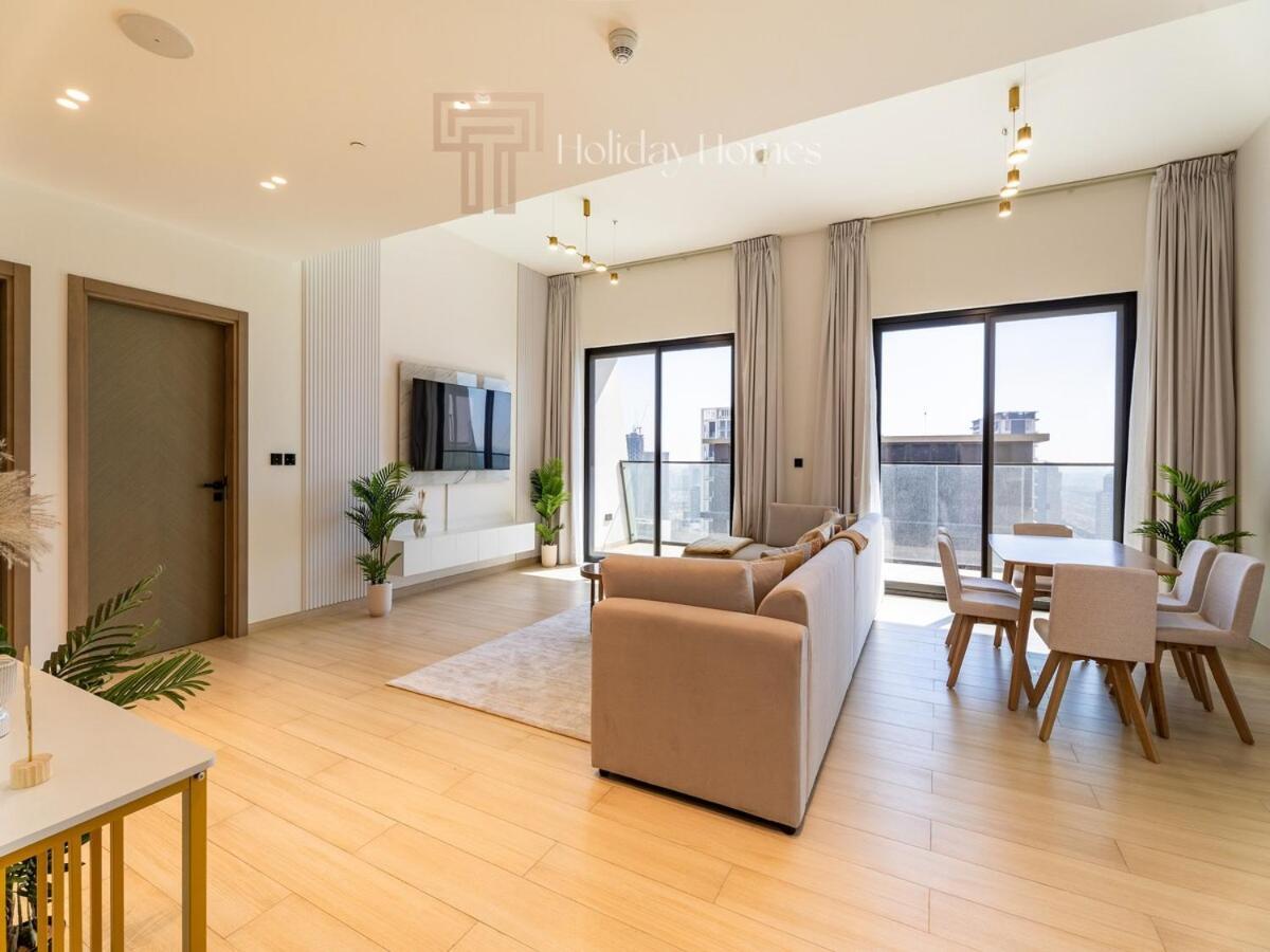 With Private Pool, Spacious Living *