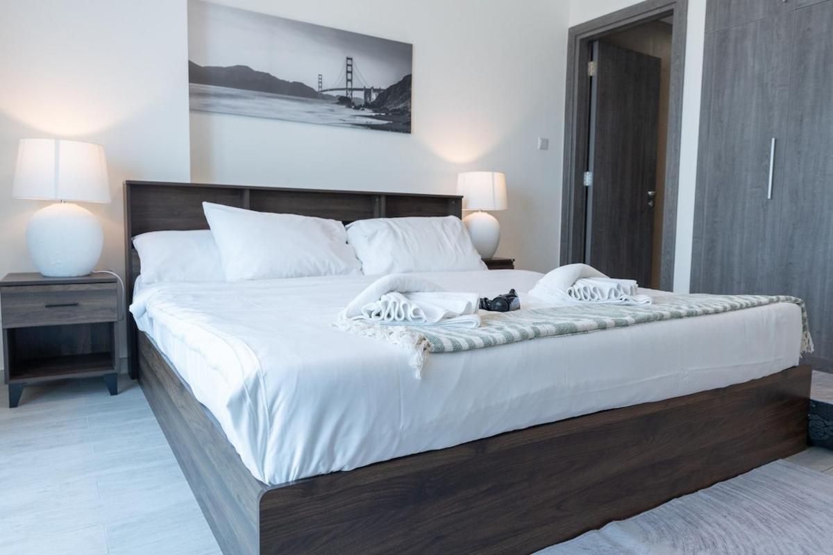 Warm & Inviting 2br In Al Barsha *