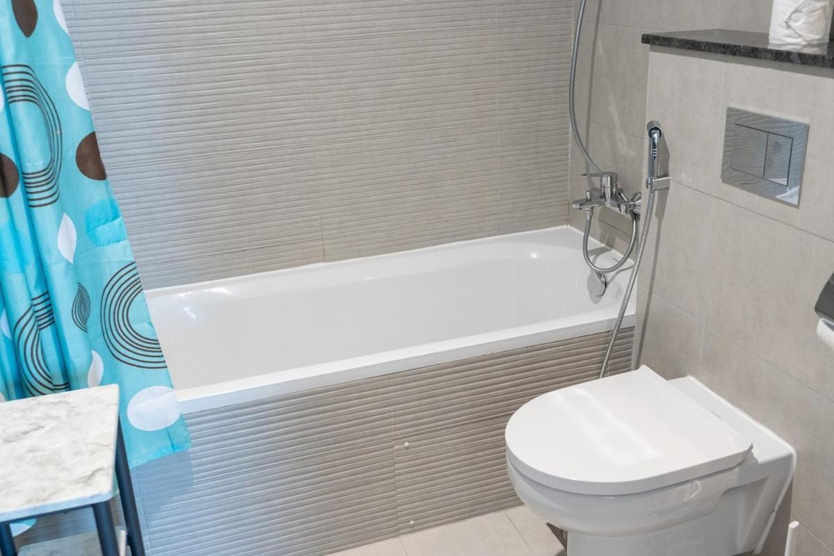 Warm & Inviting 2br In Al Barsha Apartment Dubai