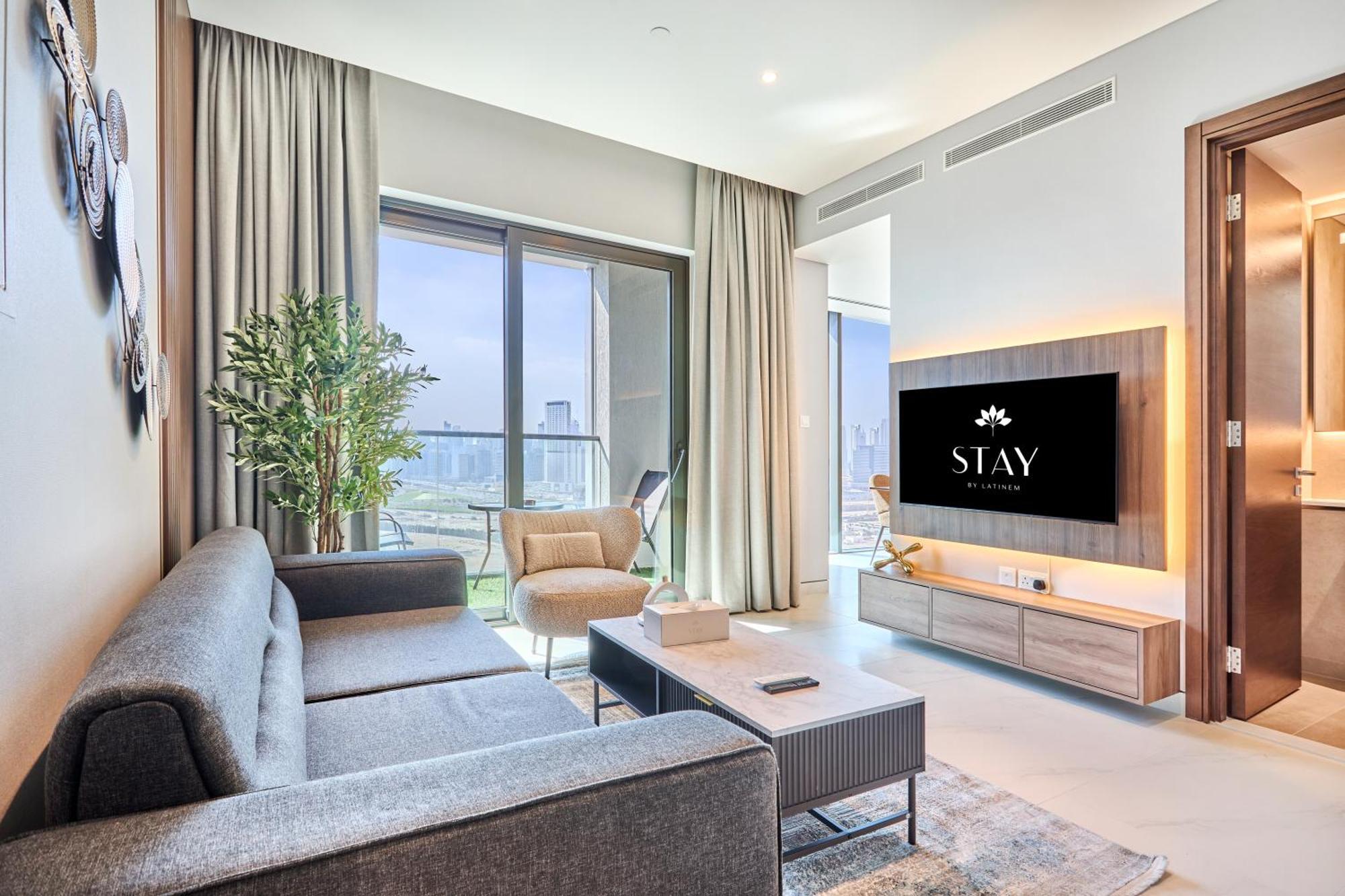 By Latinem Luxury 1br Cvg 2409 Near Burj Khalifa Apartment