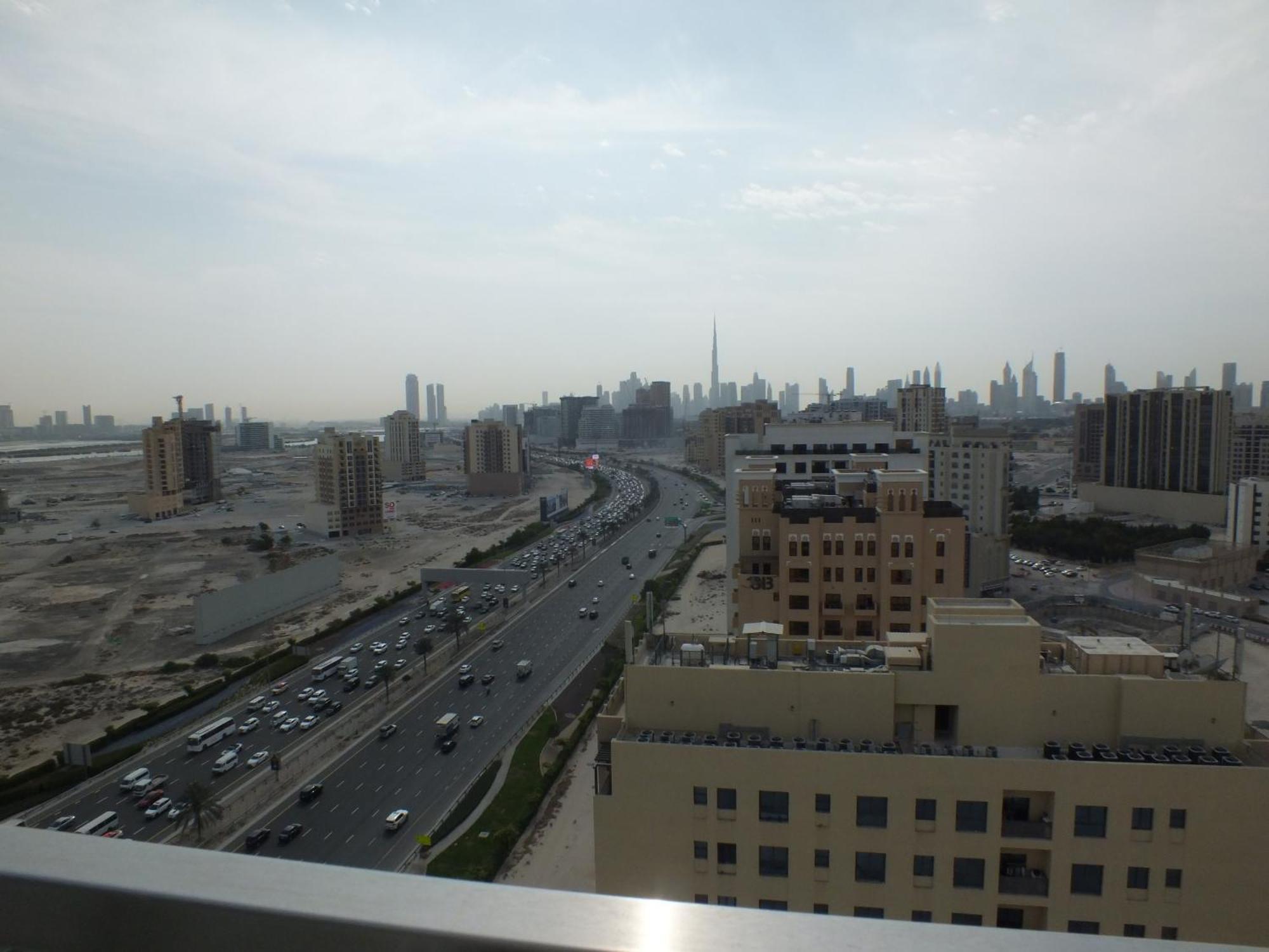 I 15 Min To International Airport * Dubai