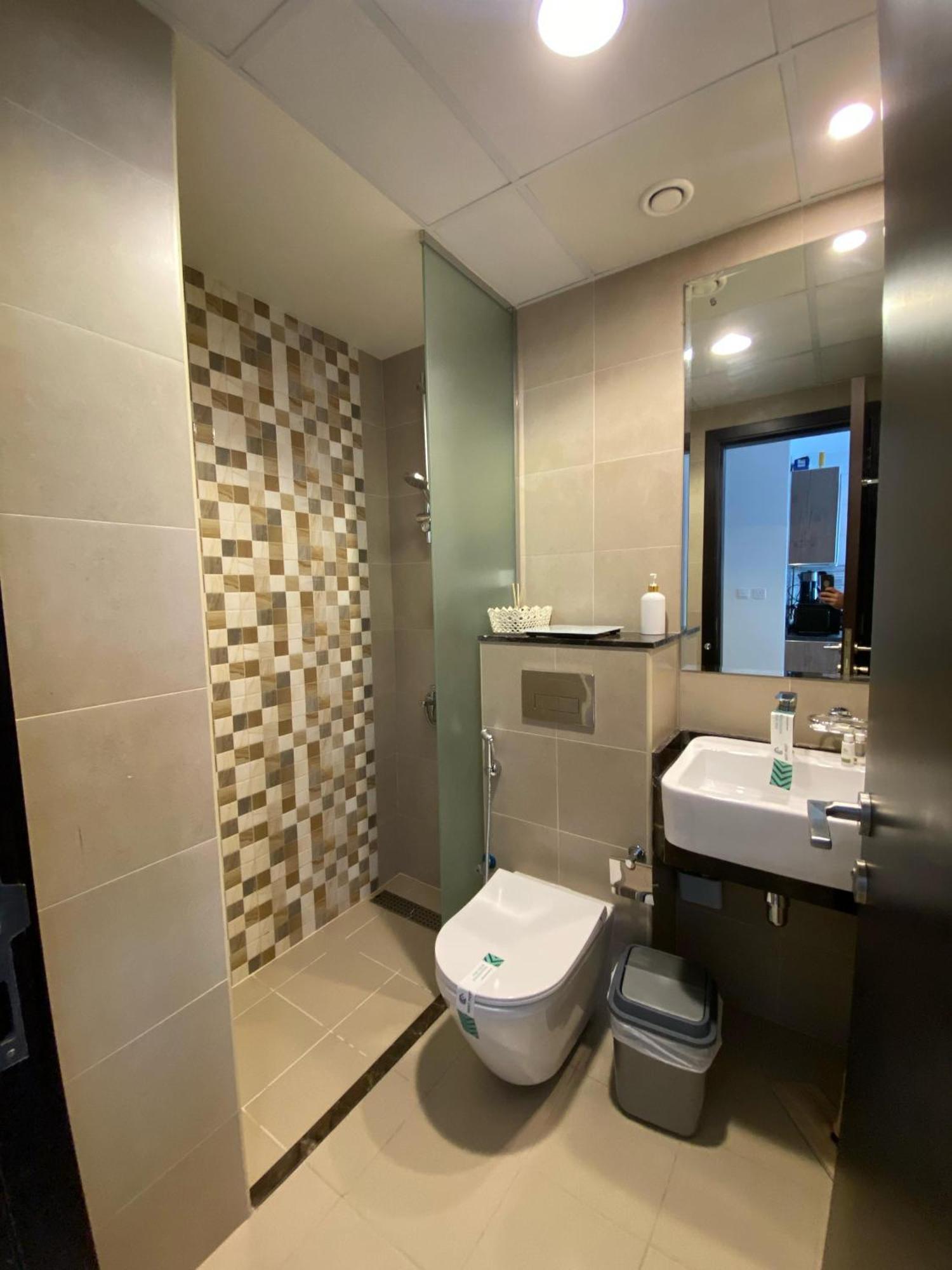 I 15 Min To International Airport Apartment *