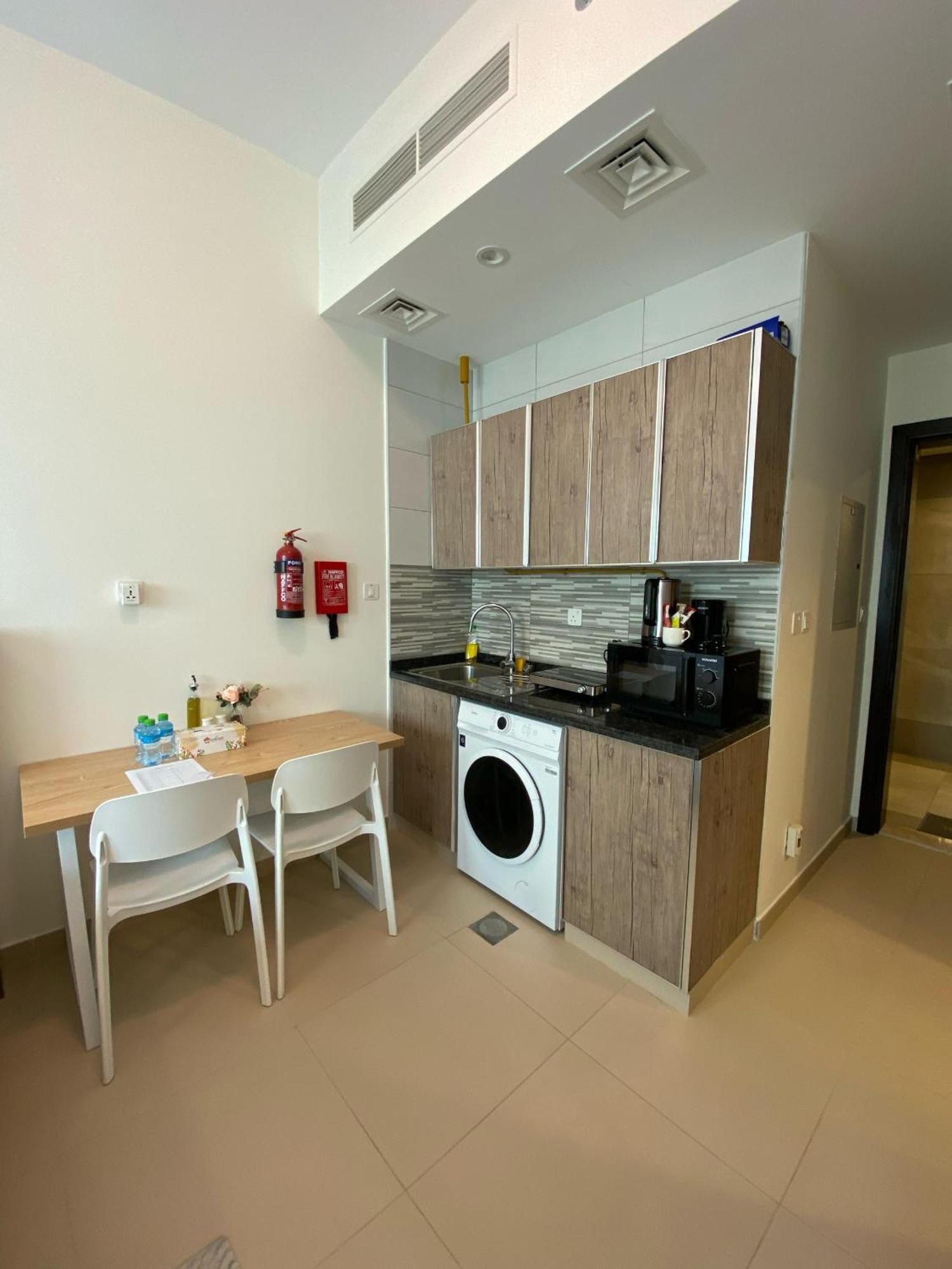 I 15 Min To International Airport Apartment Dubai