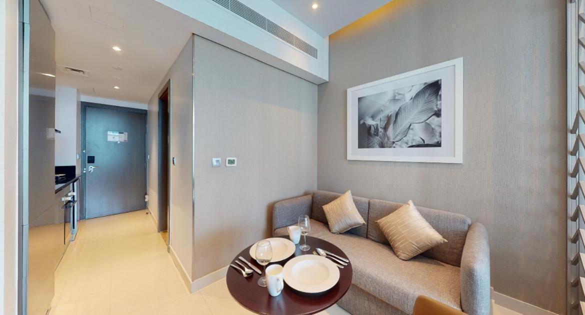 Studio In Downtown Dubai Canal View507