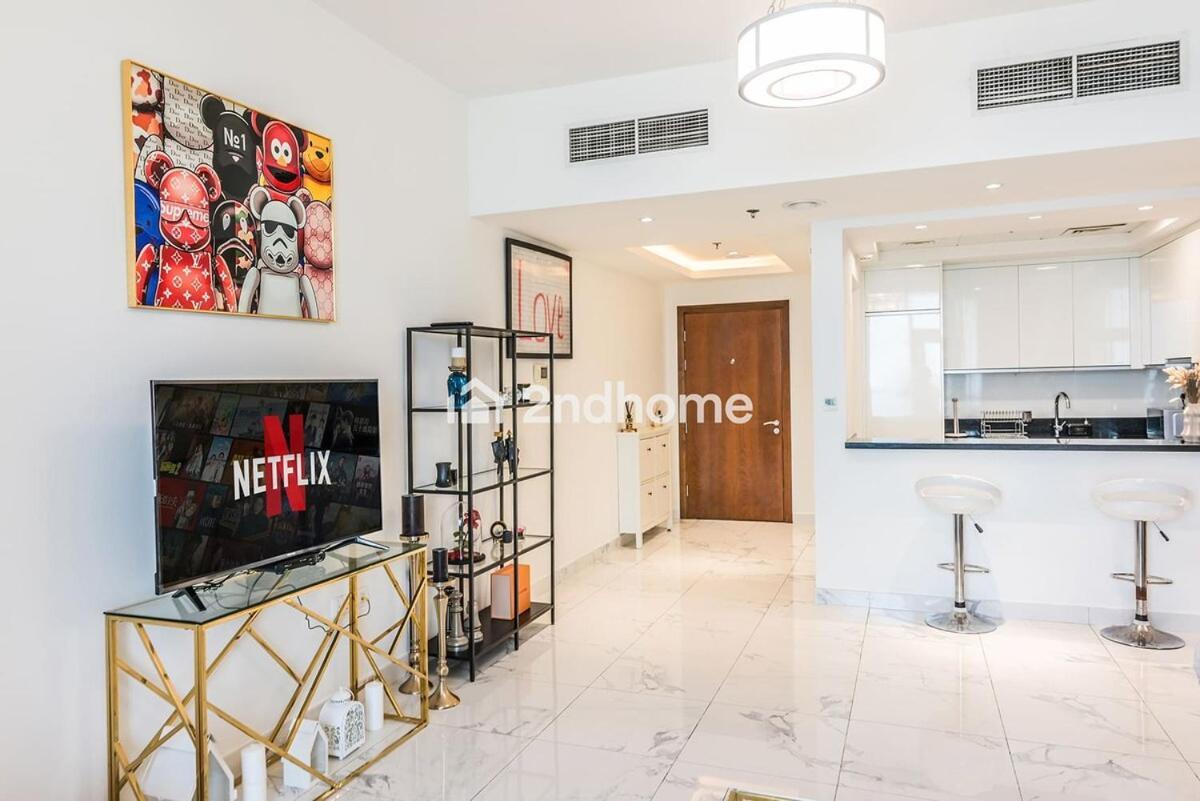 Elevated Living At Its Finest In Al Habtoor Apartment