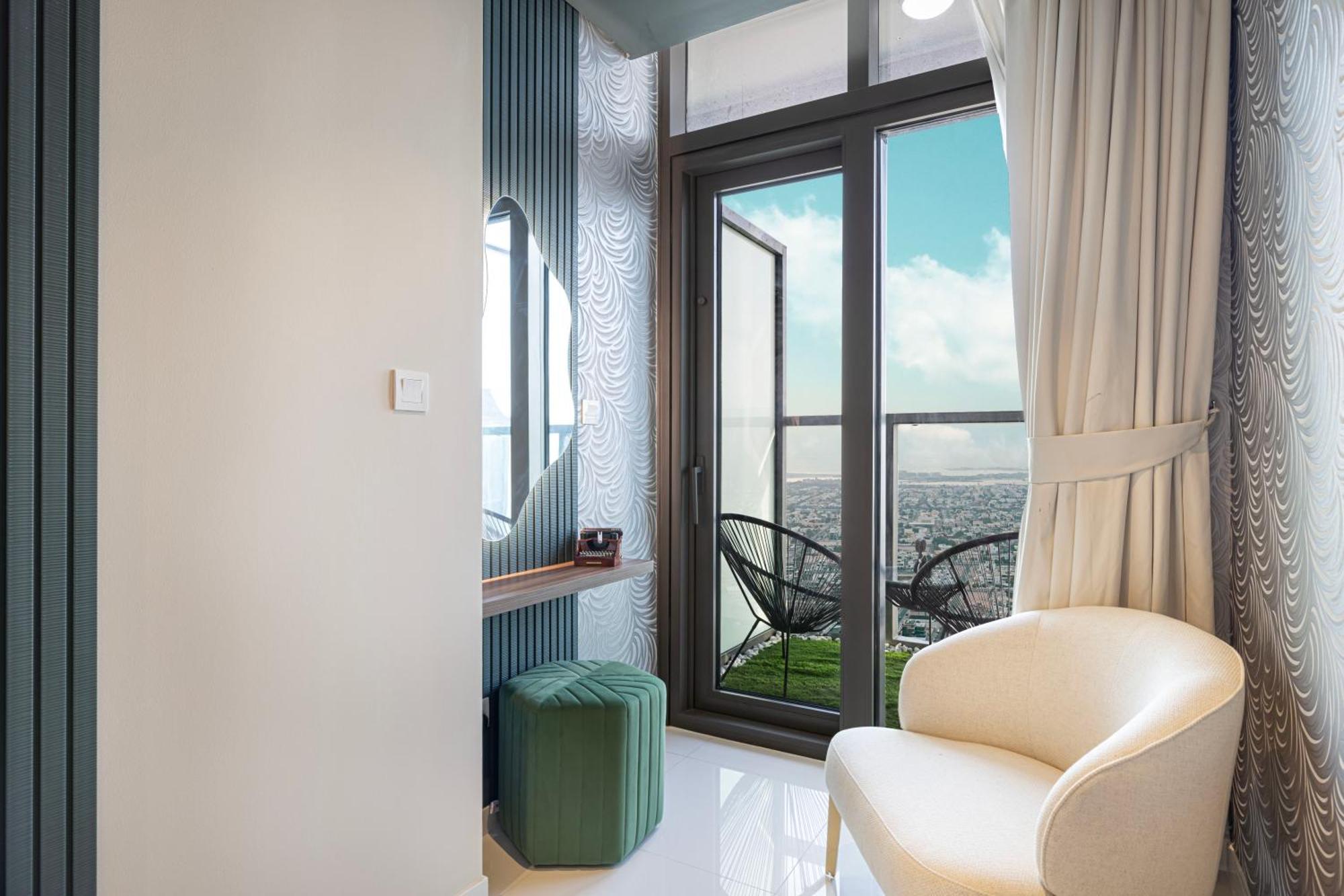 Apartment Cloud Nine Panorama & Rooftop Infinity Pool, 3br In Paramount Midtown *