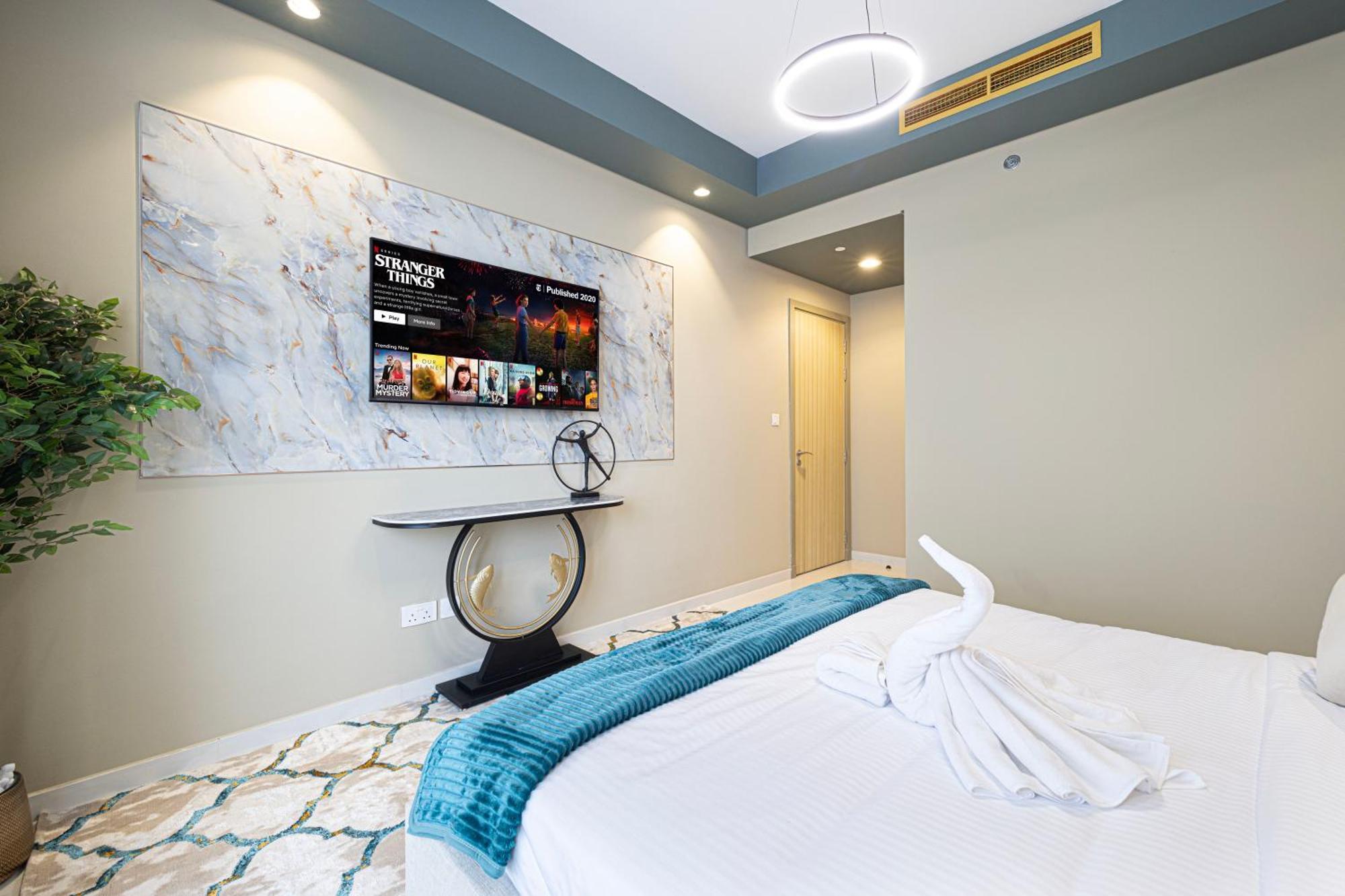 Cloud Nine Panorama & Rooftop Infinity Pool, 3br In Paramount Midtown Dubai
