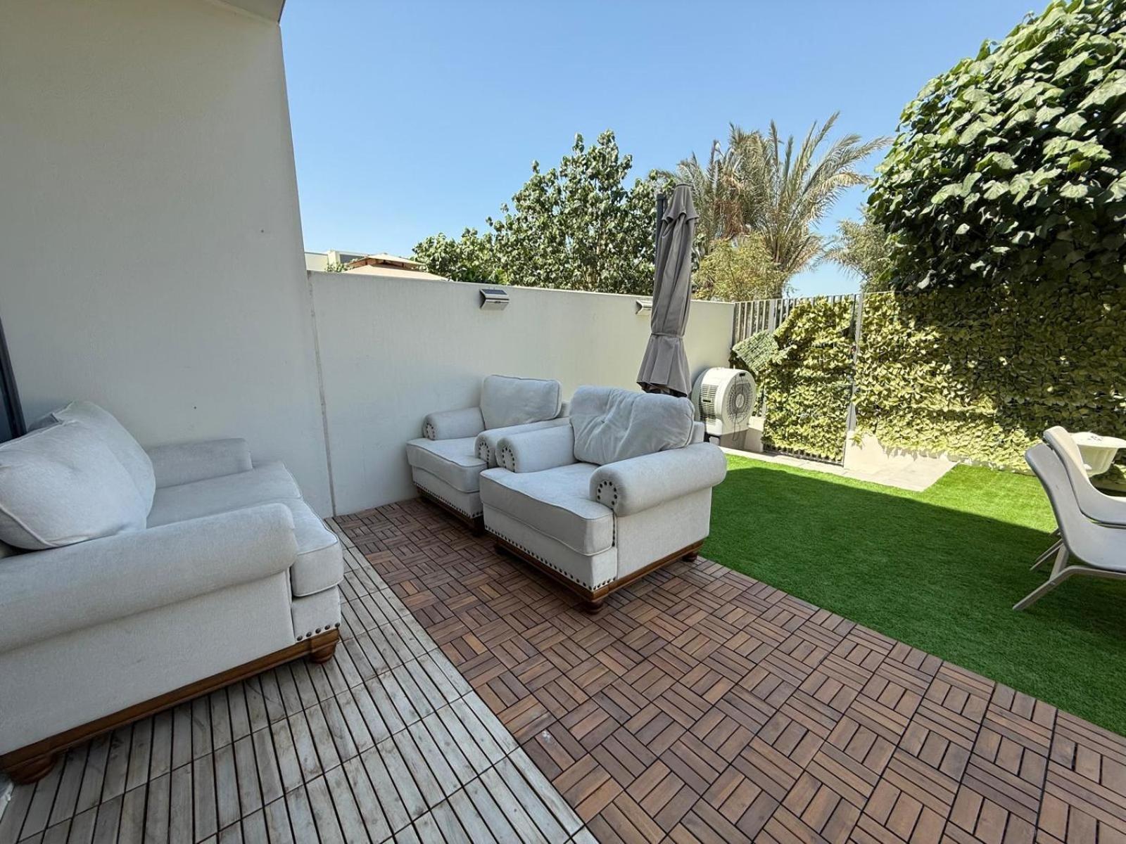 The Ranches Luxe Apartment Dubai