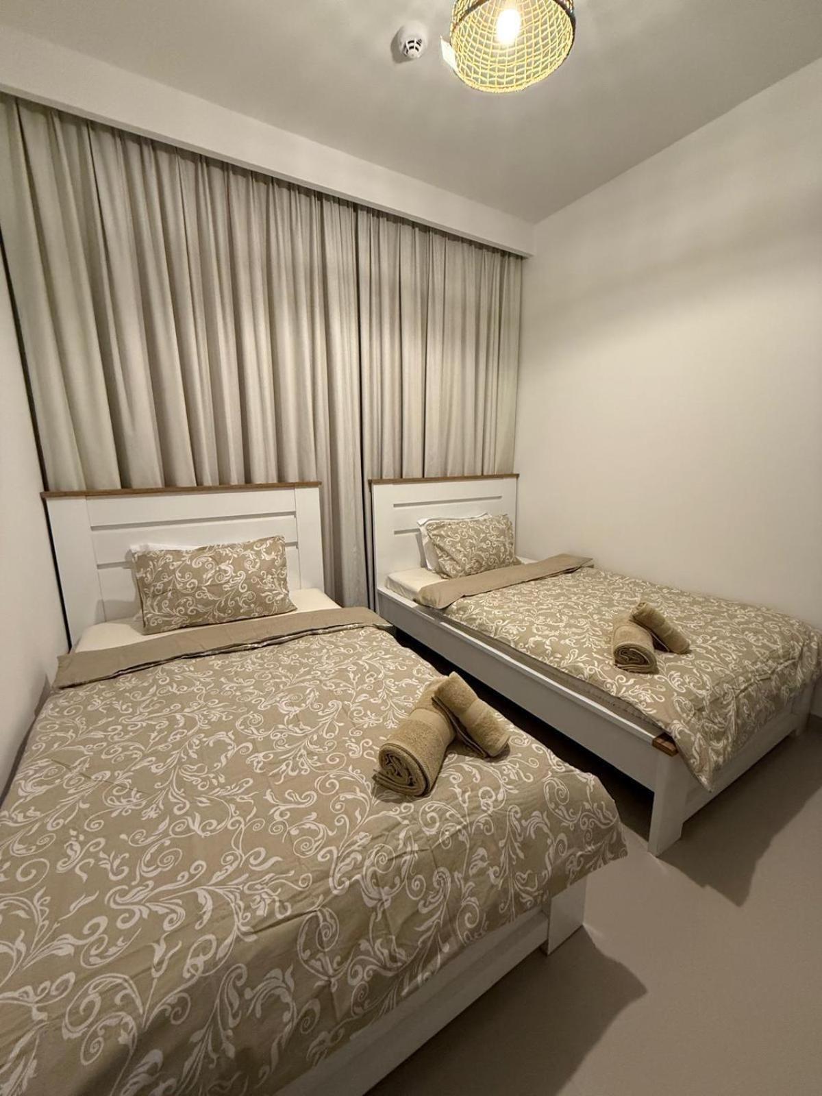 The Ranches Luxe Apartment *