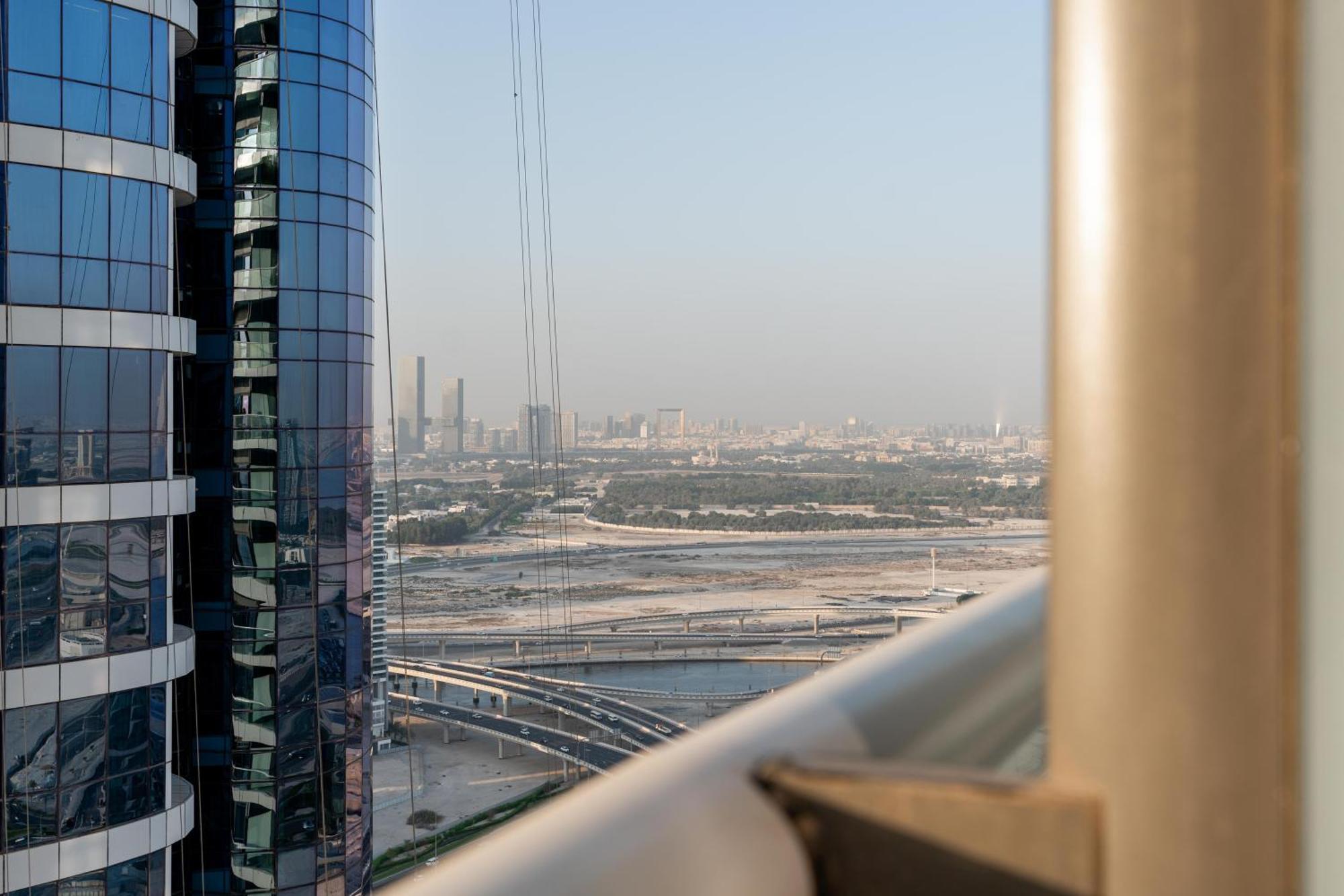 Apartment Damac Paramount Tower Burj Views Dubai